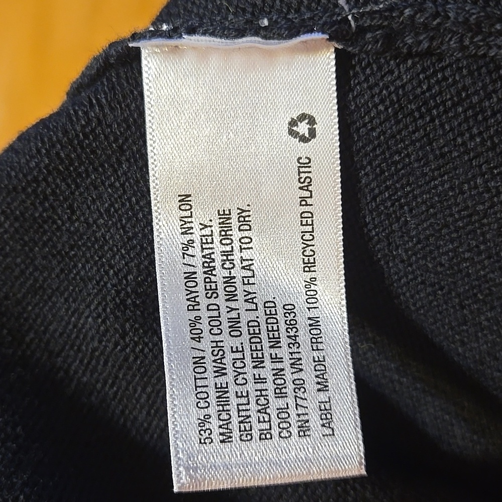 NWT Future Collective pencil skirt with slit. Black and neon yellow/green - Picture 5 of 6